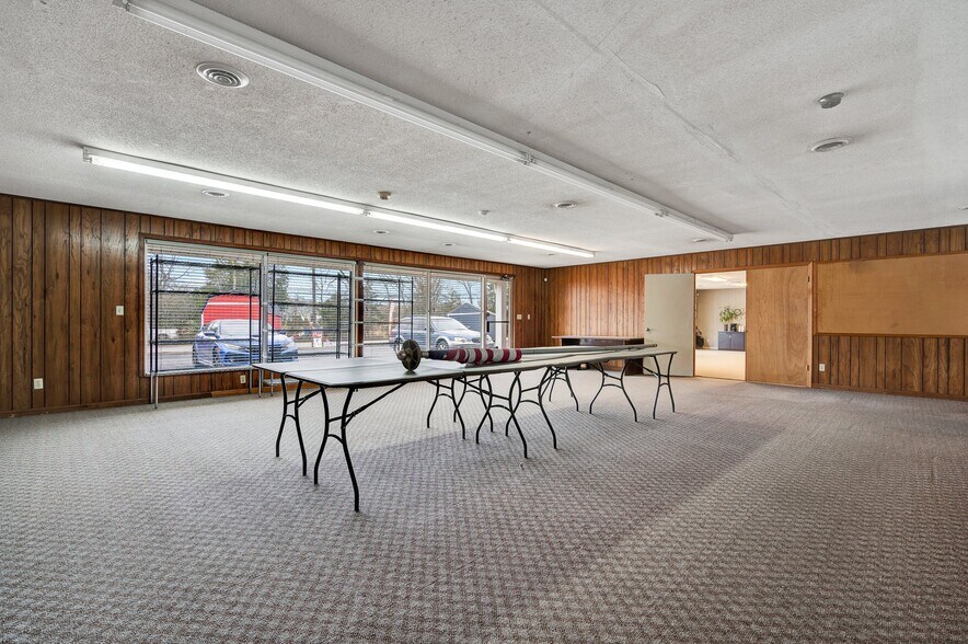 More Photos Of 6878 N Lee Hwy, Cleveland Storefront Retail Office For Sale