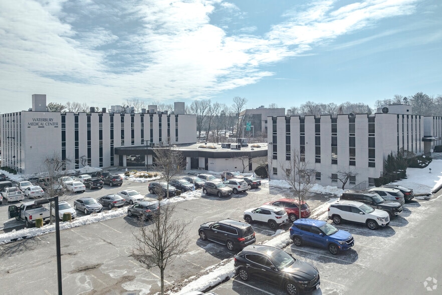 More Photos Of 1389 W Main St, Waterbury Medical For Lease