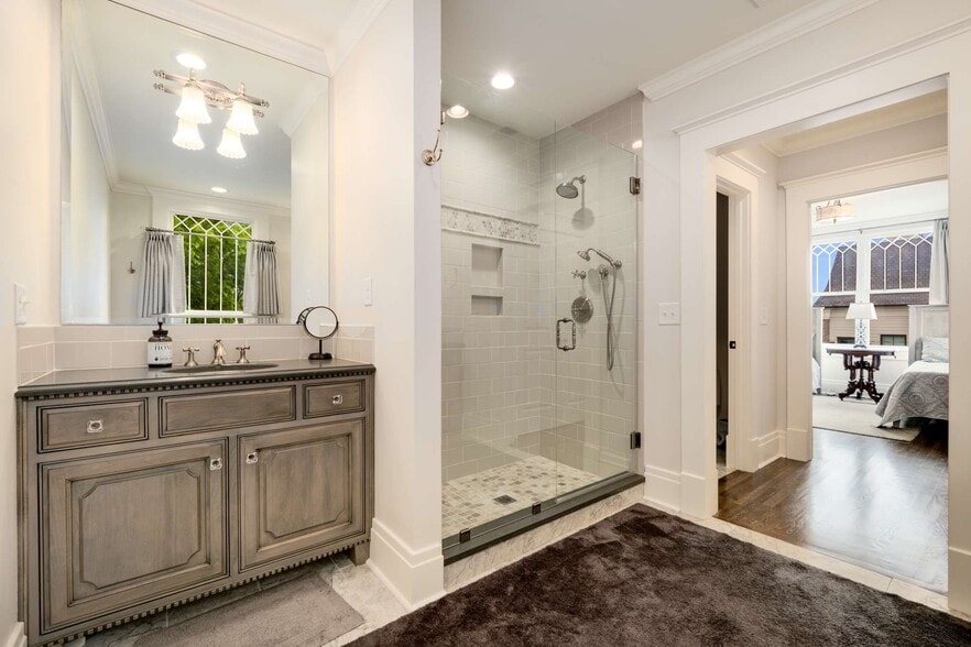 More Photos Of 1308 6th Ave N, Nashville Office Residential For Sale