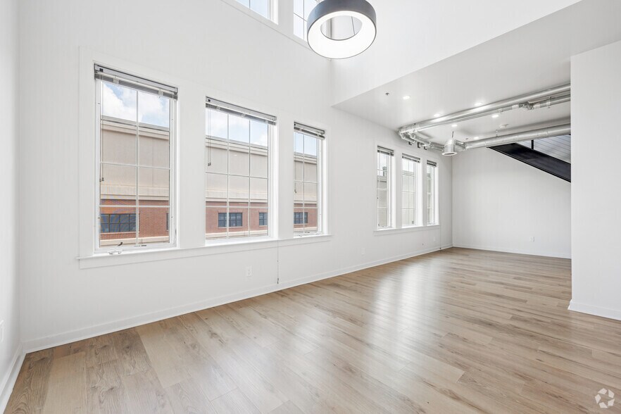 More Photos Of 232 19th St NW, Atlanta Apartments For Lease