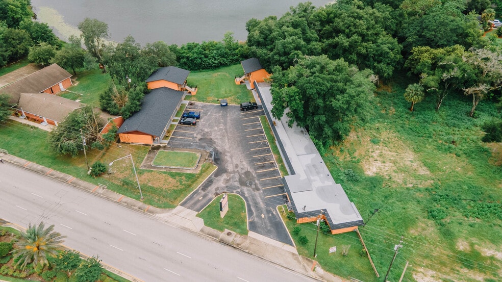 More Photos Of 3400 S US Highway 17/92, Casselberry Hotel For Sale