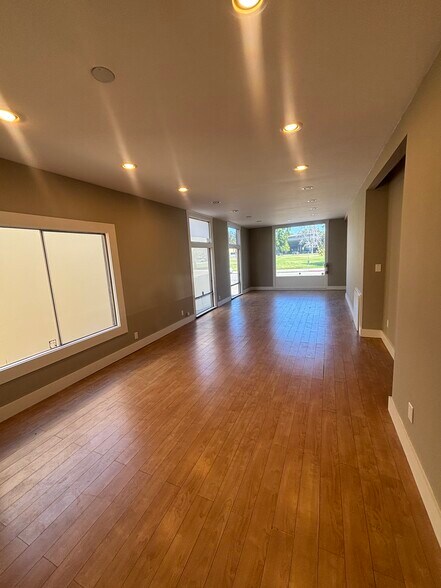 More Photos Of 3008 Lakeshore Ave, Oakland Apartments For Lease