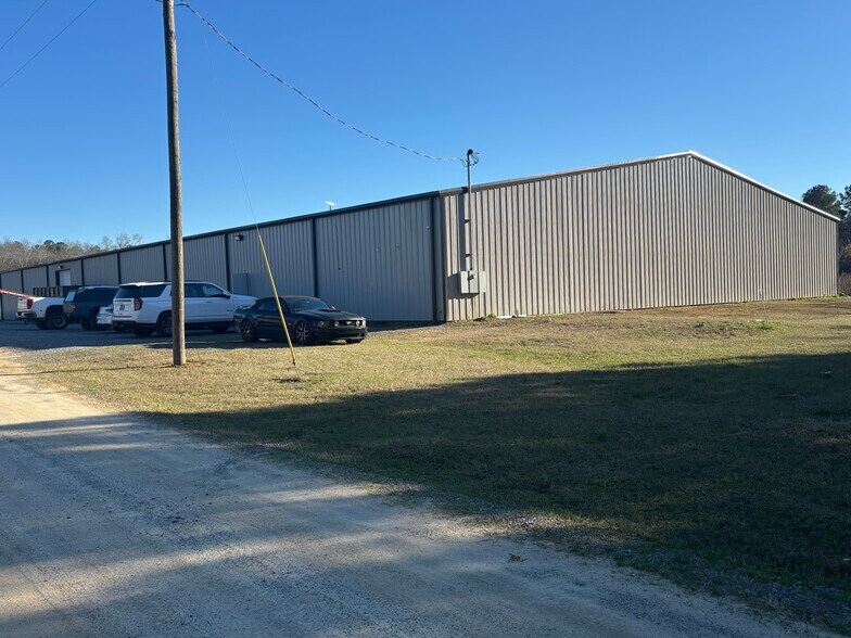 More Photos Of 368 Nike Rd, Jeffersonville Distribution For Sale