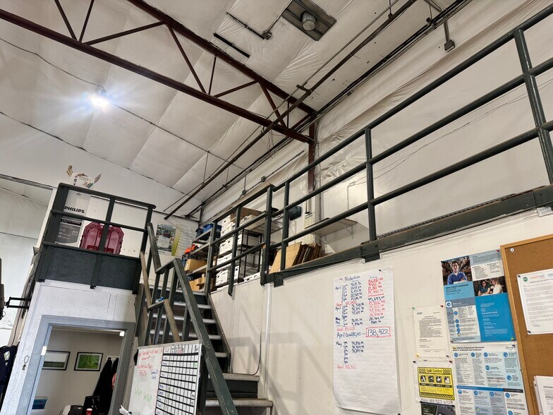 More Photos Of 4980 28th St SE, Calgary Warehouse For Sale