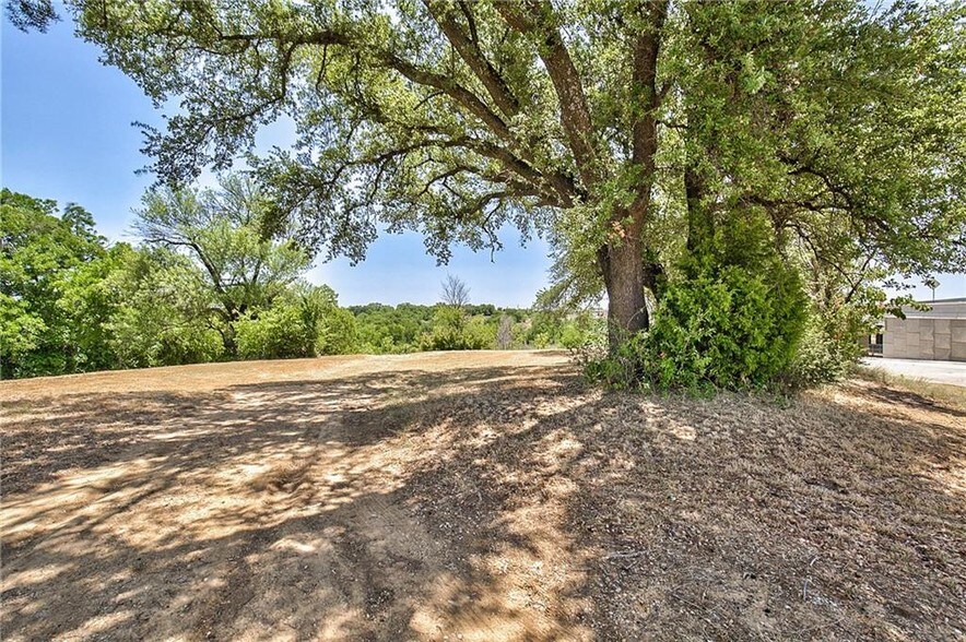More Photos Of 910 S State Highway 161, Grand Prairie Land For Sale