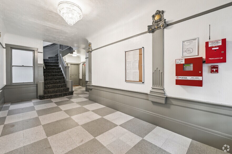 More Photos Of 449 & 451 9th St, San Francisco Apartments For Sale