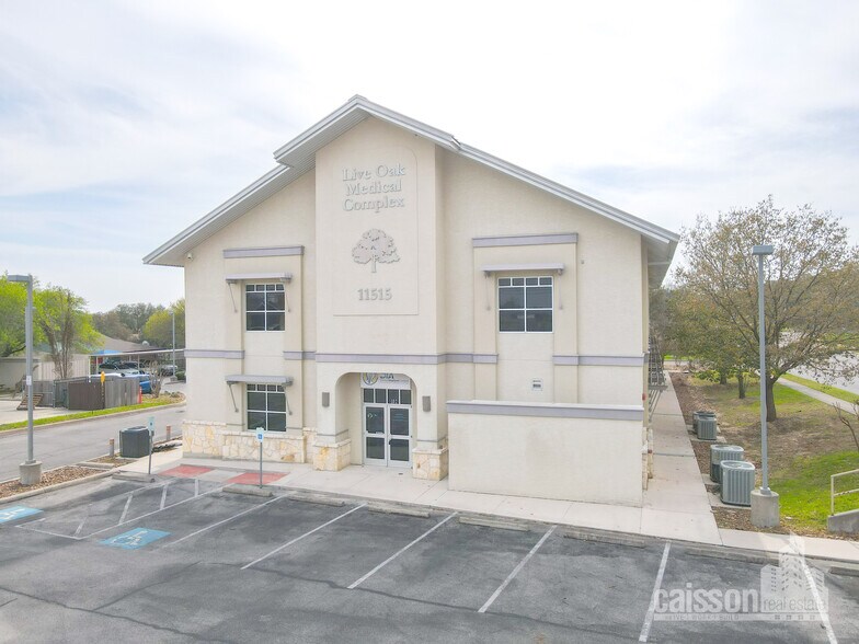 More Photos Of 11515 Toepperwein Rd, San Antonio Medical For Lease
