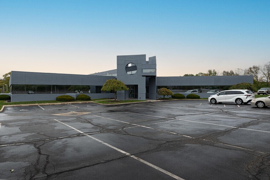 More Photos Of 7211 N Main St, Dayton Medical For Lease