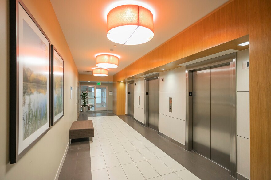 More Photos Of 2004 Hayes St, Nashville Medical For Lease