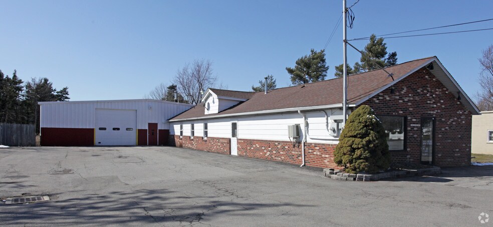 More Photos Of 5844 Goodrich Rd, Clarence Center Warehouse For Lease
