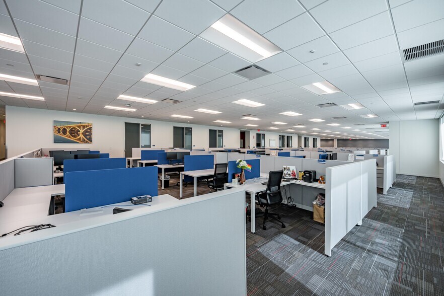 More Photos Of 23800 N Farmers Way, Phoenix Office For Lease