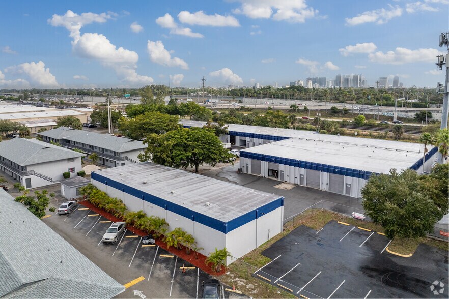 Primary Photo Of 1111 SW 21st Ave, Fort Lauderdale Warehouse For Lease