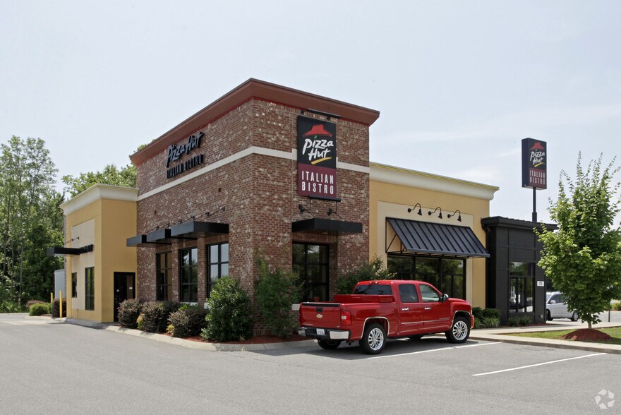 More Photos Of 2315-2367 Madison St, Clarksville Unknown For Lease