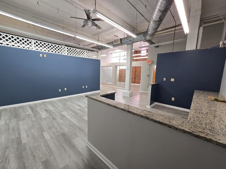 More Photos Of 1667 E 40th St, Cleveland Loft Creative Space For Sale