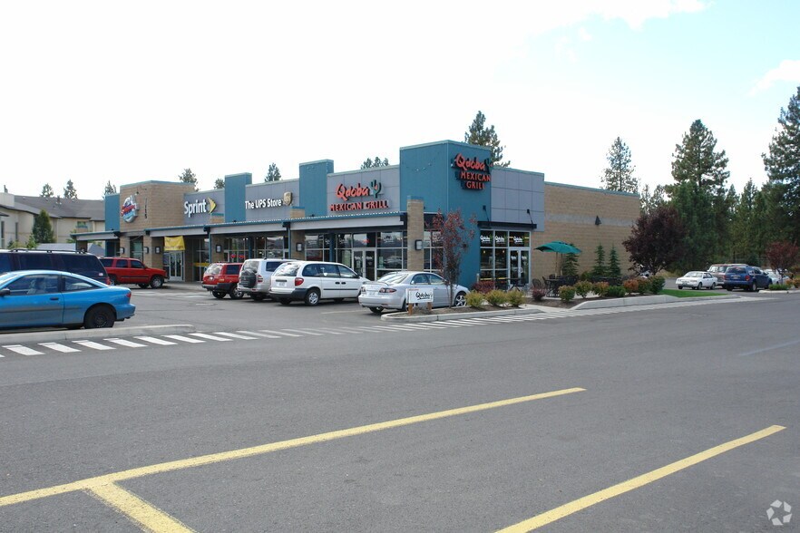 More Photos Of 7115 N Division St, Spokane General Retail For Lease