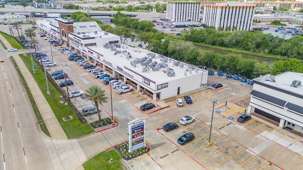 More Photos Of 18301-18313 Egret Bay Blvd, Houston Unknown For Lease