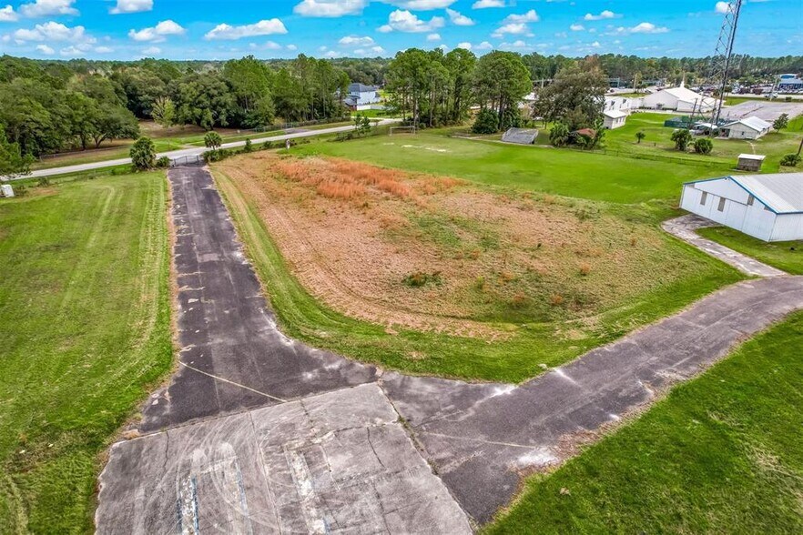 More Photos Of 96168 Cessna Dr, Yulee Airplane Hangar For Sale