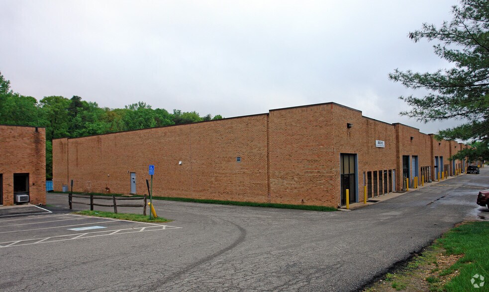 Primary Photo Of 7942 Angus Ct, Springfield Warehouse For Lease