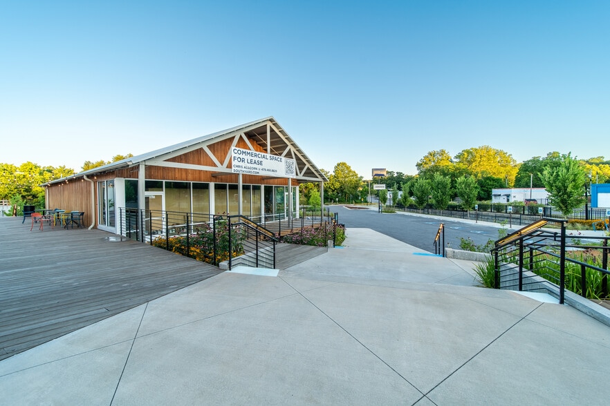 More Photos Of 517 W Martin Luther King Blvd, Fayetteville Restaurant For Lease