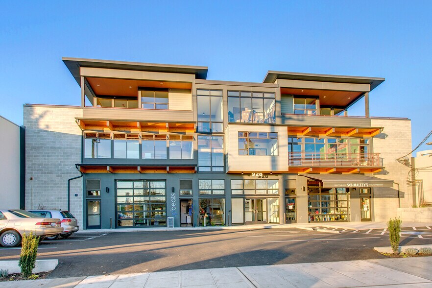 More Photos Of 928 NW Leary Way, Seattle Storefront Retail Residential For Sale