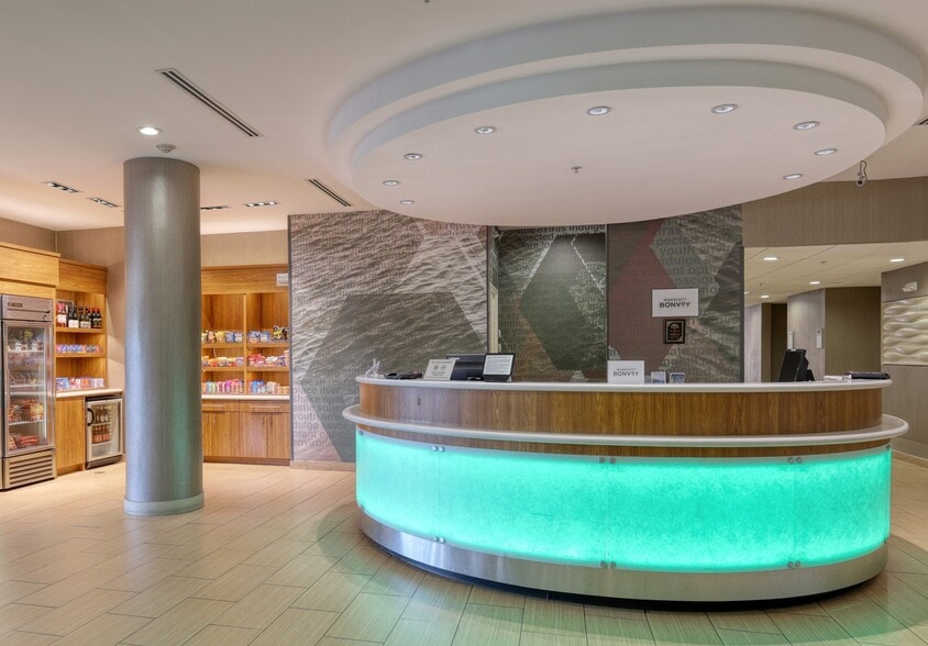 More Photos Of 2120 Nasa 1 Rd, Seabrook Hotel For Sale