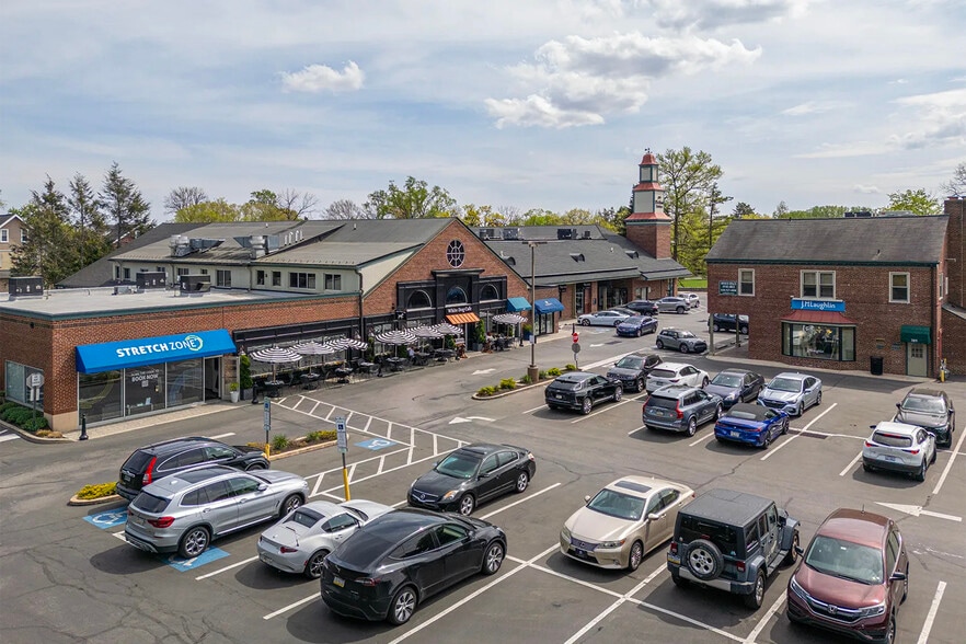 More Photos Of 379-385 W Lancaster Ave, Haverford Township Unknown For Lease