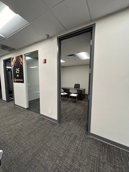 More Photos Of 902 Clint Moore Rd, Boca Raton Loft Creative Space For Lease