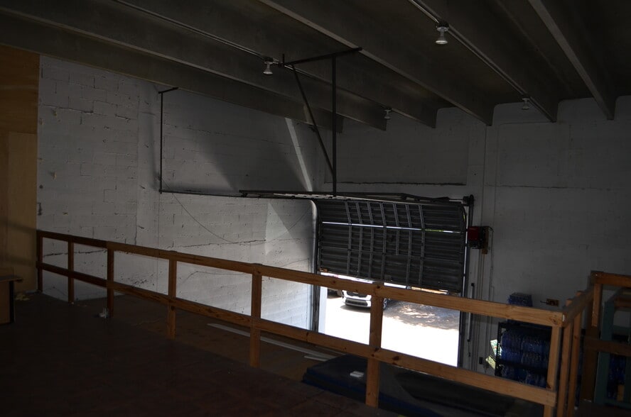 More Photos Of 7311-7323 NW 12th St, Miami Light Distribution For Sale