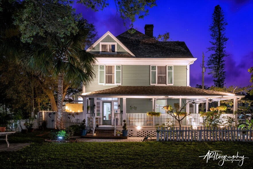 More Photos Of 304 15th St W, Bradenton Specialty For Sale