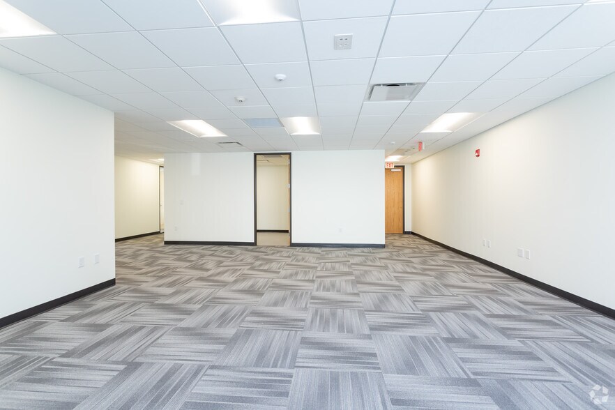 More Photos Of 3109 Poplarwood Ct, Raleigh Office For Lease
