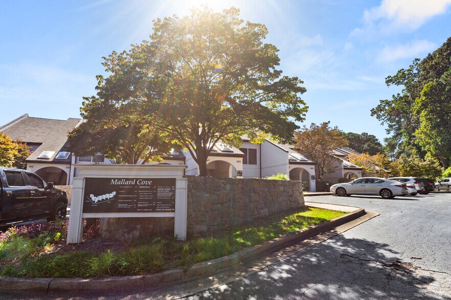 More Photos Of 1820 The Exchange SE, Atlanta Office For Sale