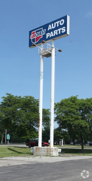 More Photos Of 89 River Rd, North Tonawanda Freestanding For Lease