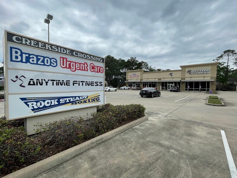 More Photos Of 4414 W Main St, League City Storefront Retail Office For Lease