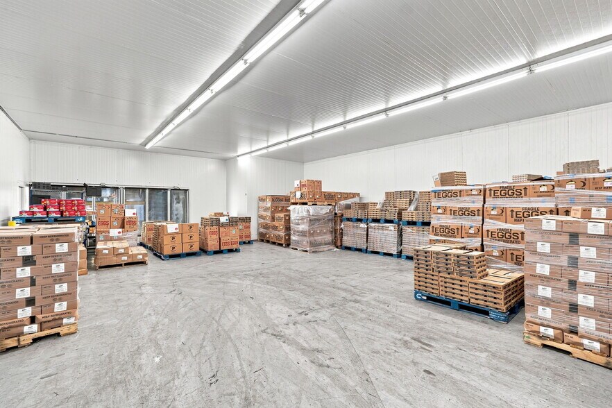 More Photos Of 91 Holt St, Buffalo Warehouse For Sale