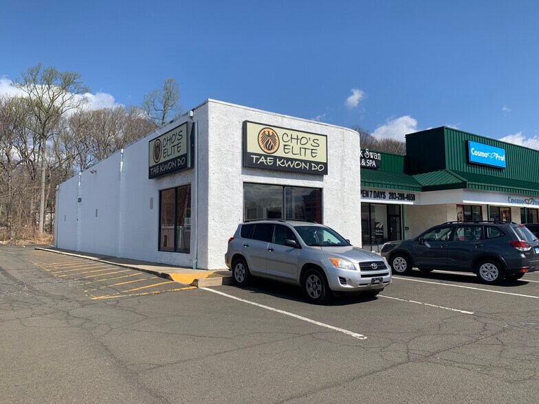 More Photos Of 517-519 Boston Post Rd, Orange Unknown For Lease