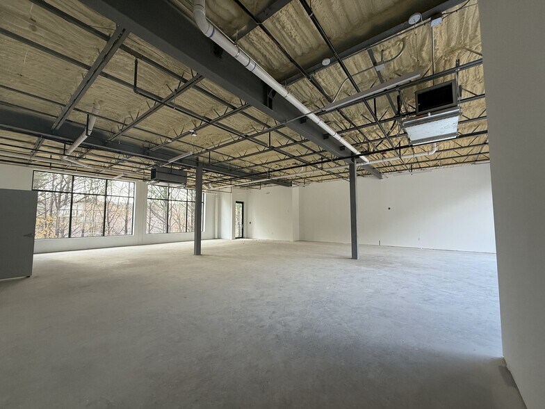 More Photos Of 4560 Satellite Blvd, Duluth General Retail For Sale