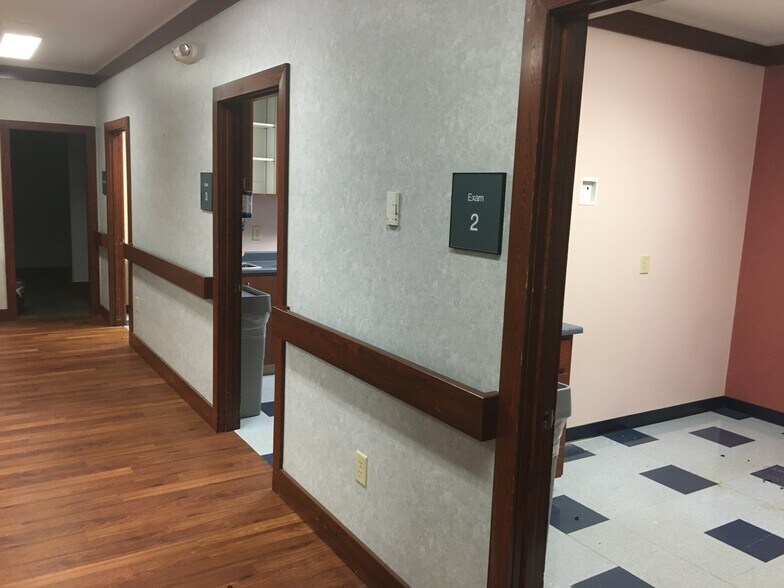 More Photos Of 120 Dillon Dr, Spartanburg Medical For Lease