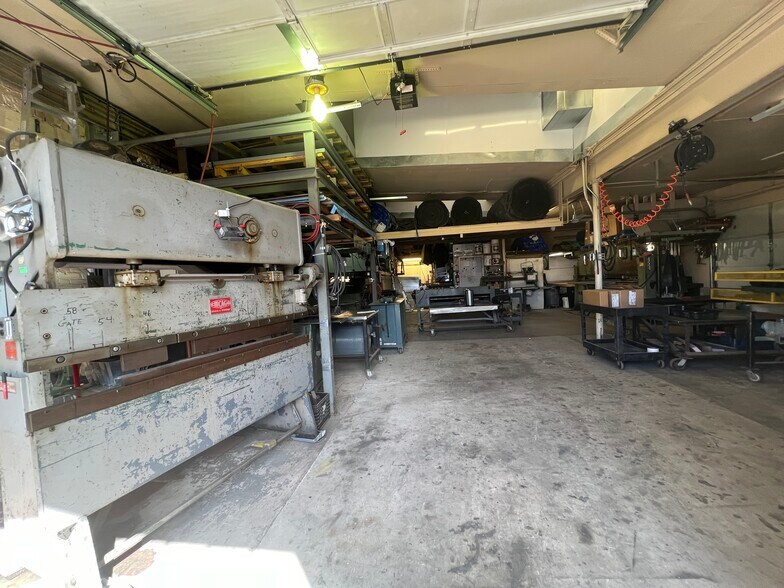 More Photos Of 298-300 Edmund Ave, Paterson Warehouse For Sale