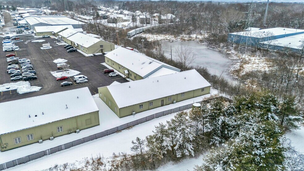 More Photos Of 493 Bev Rd, Youngstown Warehouse For Lease