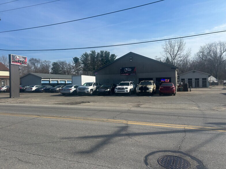 Primary Photo Of 1631-1633 Toledo Rd, Elkhart Auto Dealership For Sale