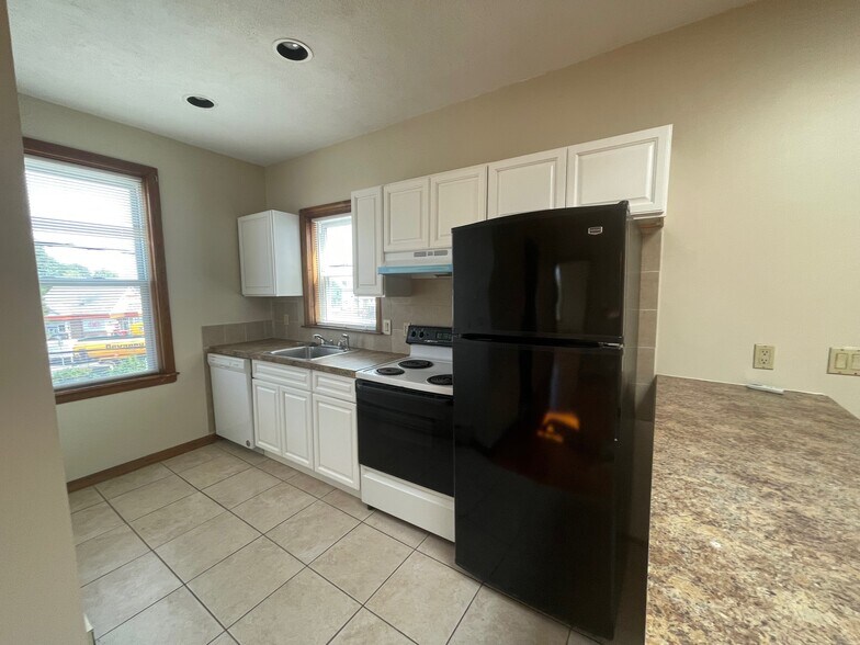 More Photos Of 2-4 Prescott St, Boston Storefront Retail Residential For Sale