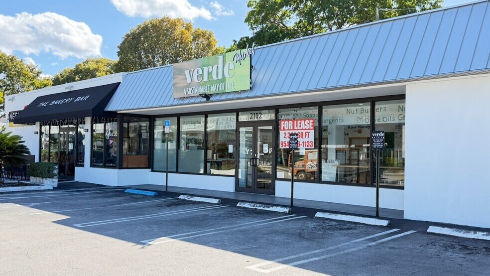 Primary Photo Of 2100-2104 E Oakland Park Blvd, Fort Lauderdale Freestanding For Lease
