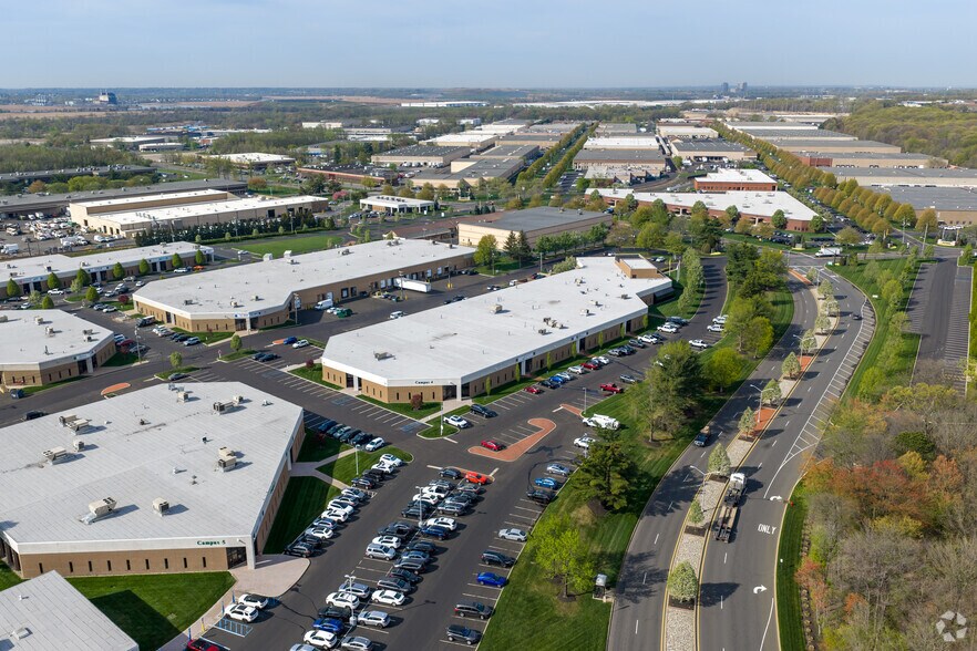 More Photos Of 266-300 Raritan Center Pky, Edison Light Distribution For Lease