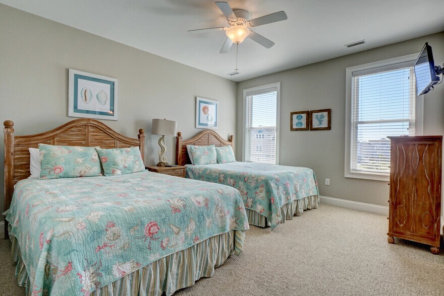More Photos Of 2068 New River Inlet Rd, North Topsail Beach Apartments For Sale