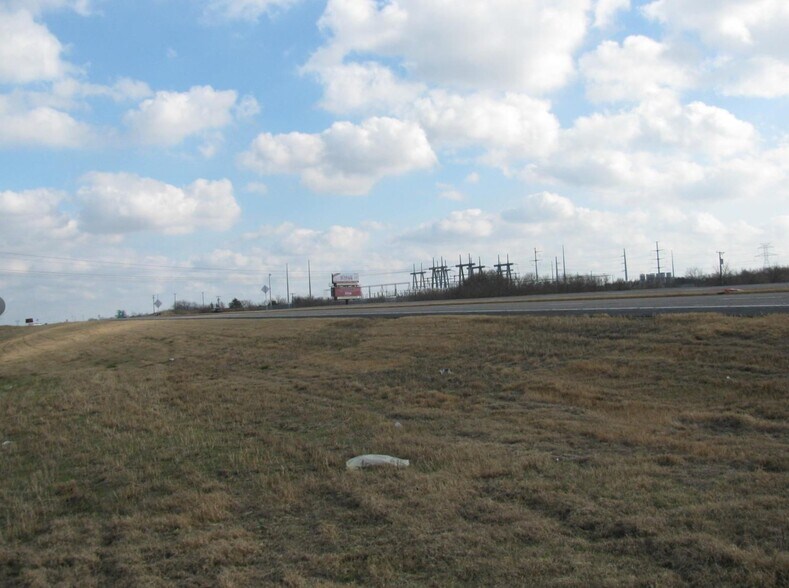More Photos Of 12600 W US Highway 82, Savoy Apartments For Lease