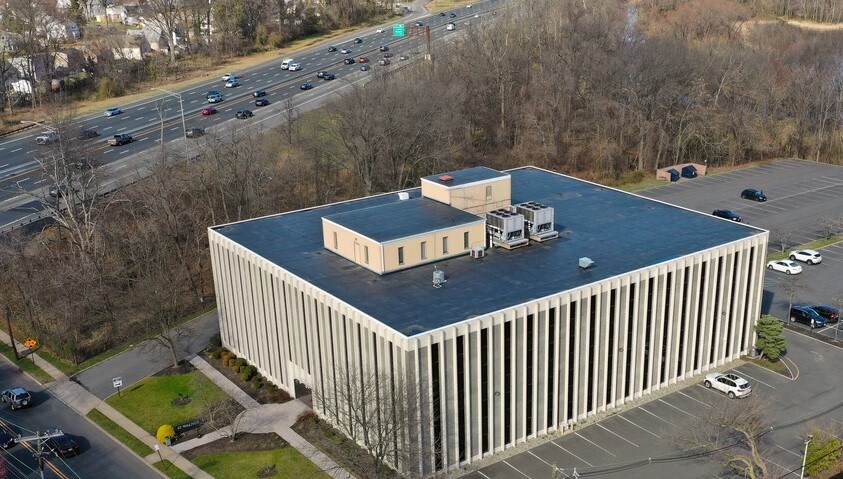 Primary Photo Of 67 Walnut Ave, Clark Office For Lease