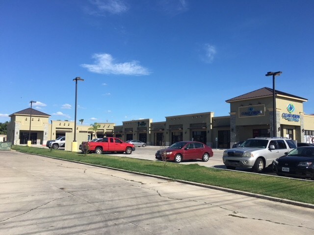 More Photos Of 5401 McPherson Rd, Laredo Office For Lease