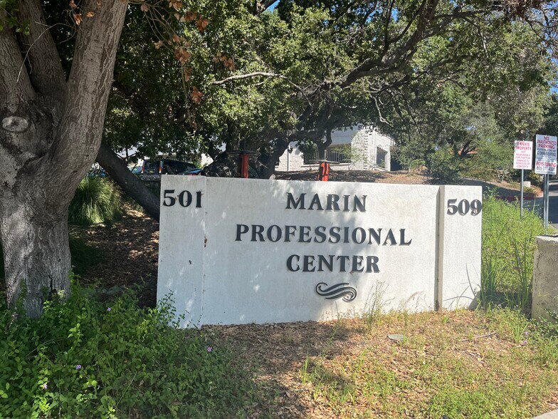 More Photos Of 501 Marin St, Thousand Oaks Unknown For Lease