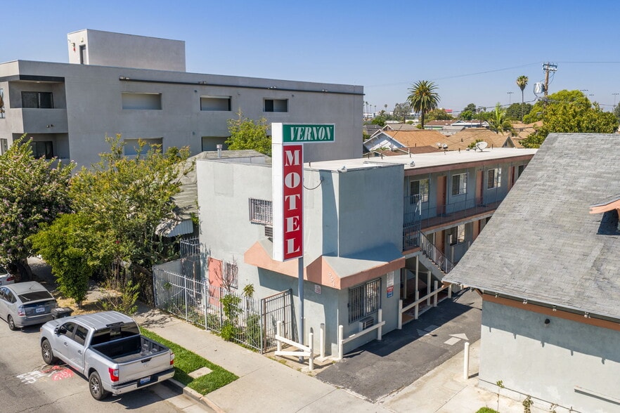 Primary Photo Of 451 E Vernon Ave, Los Angeles Hotel For Sale