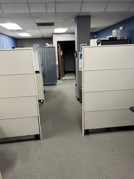 More Photos Of 8139 Center St, La Mesa Showroom For Lease